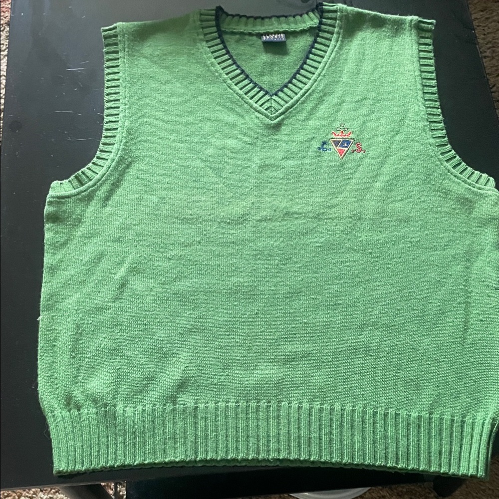 Classic Lucia  Green V-Neck Sweater Vest made in Germany men’s 40 and women’s 42